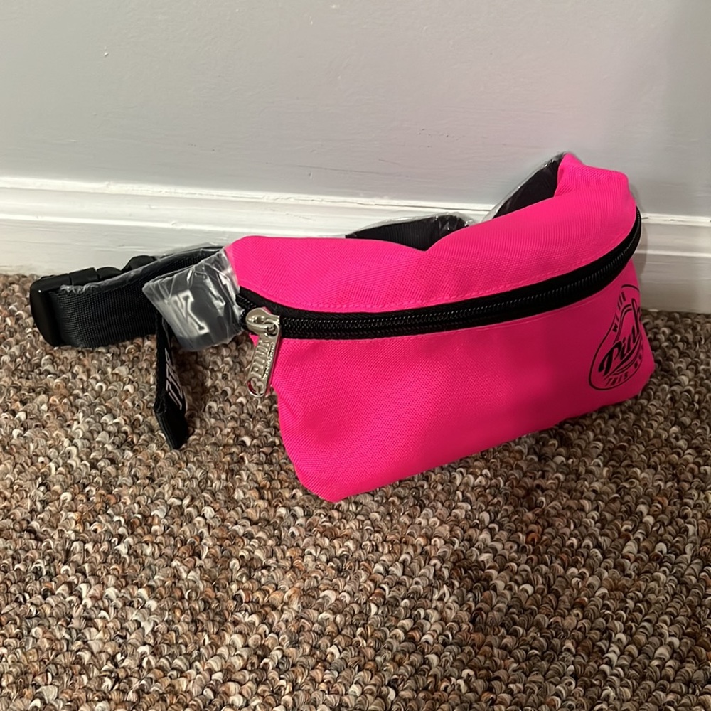 Victoria’s Secret Pink 2pcs Fanny Pack Cupholder!